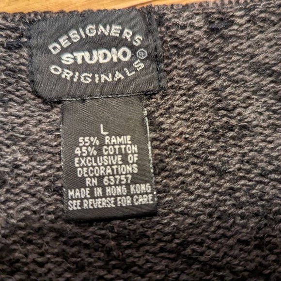 Vest gray zipper size large with snowmen - Picture 4 of 6